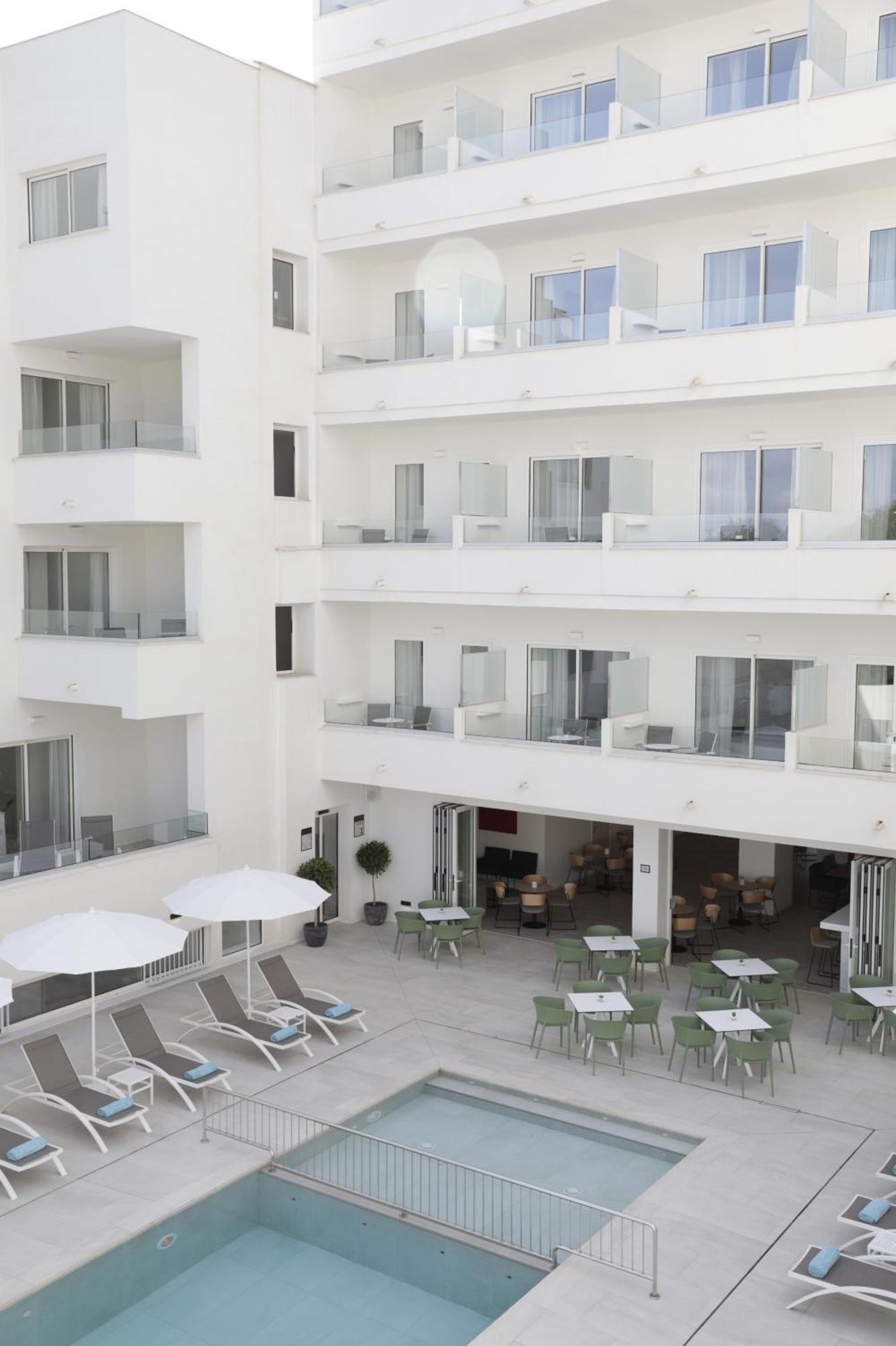 Aparthotel Marina Drach Porto Cristo Ngoại thất bức ảnh